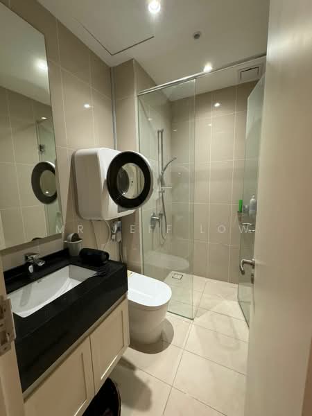 Kondominium untuk Dijual di Pavilion Hilltop - Mr Jeff Low - Bathroom - PropertyGuru.com.my