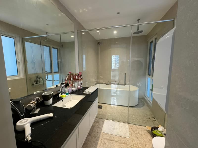Kondominium untuk Dijual di Pavilion Hilltop - Mr Jeff Low - Bathroom - PropertyGuru.com.my