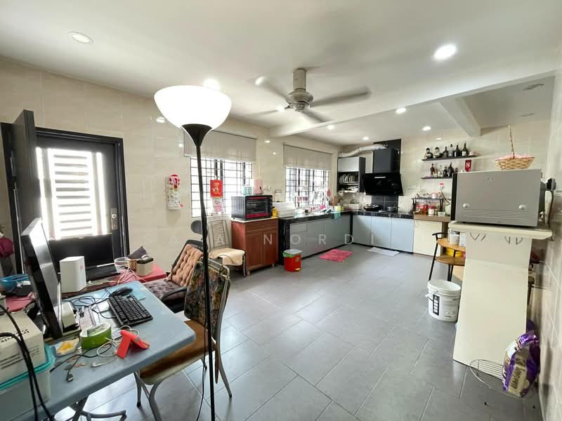 Rumah Teres 2 Tingkat untuk Dijual di Putra Heights (Subang Jaya) - Sa'a Nordin - Kitchen - PropertyGuru.com.my