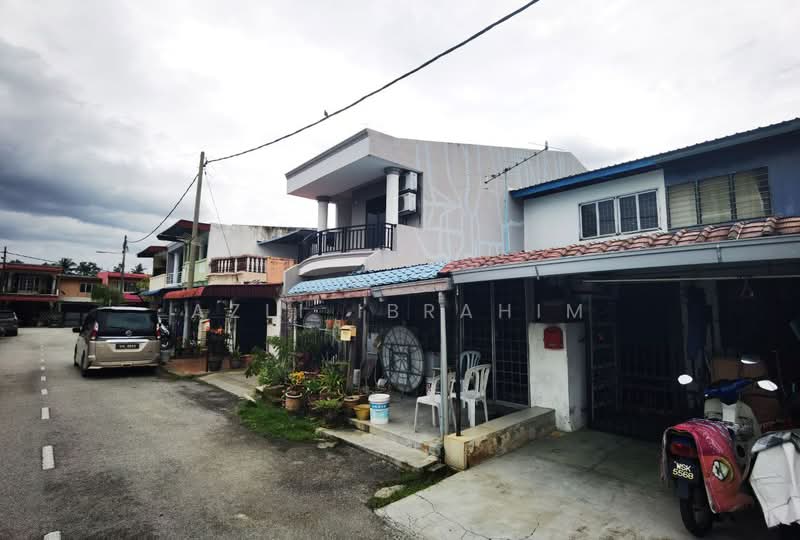 2-storey Terraced House for Sale in Serdang Jaya (Seri Kembangan) - Azli Ibrahim - PropertyGuru.com.my
