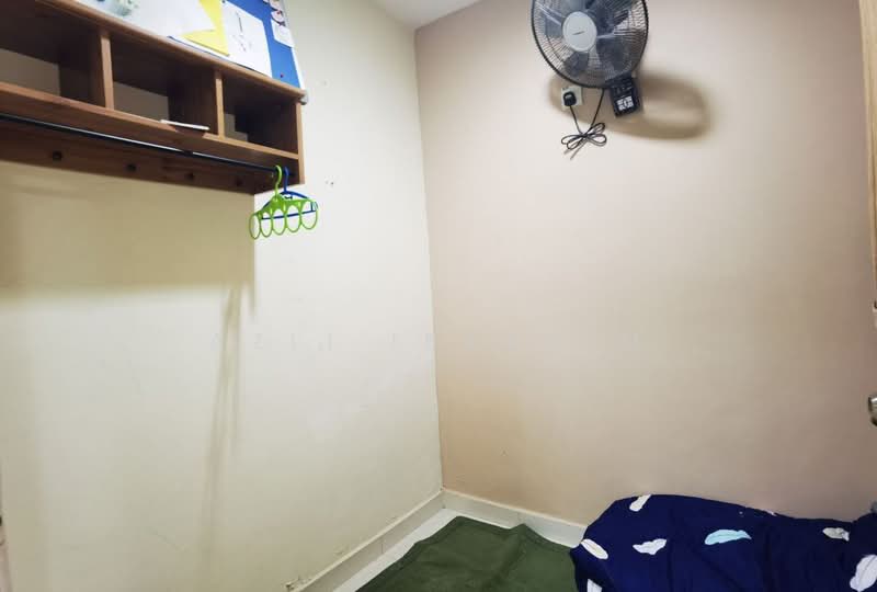 2-storey Terraced House for Sale in Serdang Jaya (Seri Kembangan) - Azli Ibrahim - Bedroom - PropertyGuru.com.my