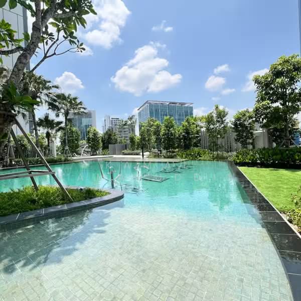 Servis Apartment untuk Disewa di Agile Bukit Bintang - Kamal Kamaruddin - Pool - PropertyGuru.com.my