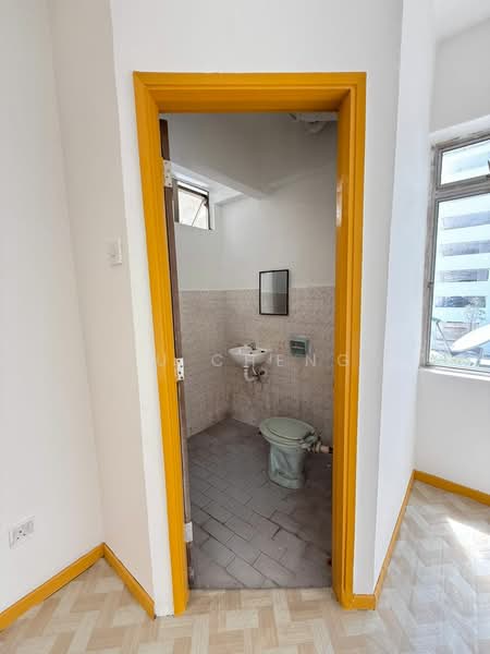 Flat for Rent at Kuchai Entrepreneurs Park - Su Cheng - Bathroom - PropertyGuru.com.my