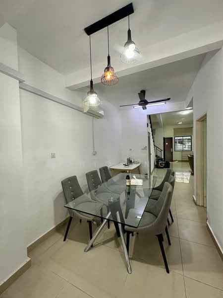 Rumah Teres 2 Tingkat untuk Disewa di Taman Mutiara Rini (Skudai) - Eunice Ng - Dining Room - PropertyGuru.com.my