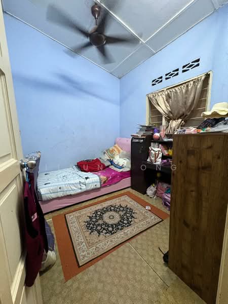 Rumah Teres 1 Tingkat untuk Dijual di Taman Sri Subang (Sunway) - Lisun Wong - Bedroom - PropertyGuru.com.my