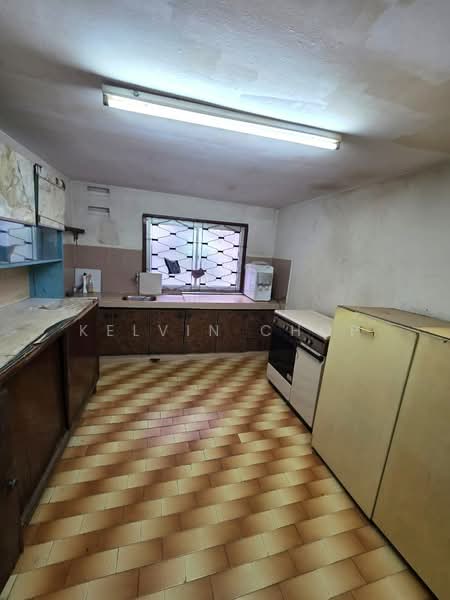 1-storey Terraced House for Sale in Taman Pelangi (Johor Bahru) - Kelvin Chop - Kitchen - PropertyGuru.com.my
