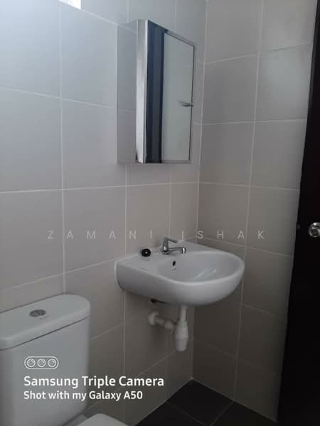 Apartment for Rent at Residensi Jalan Jubilee - Zamani Ishak - Bathroom - PropertyGuru.com.my