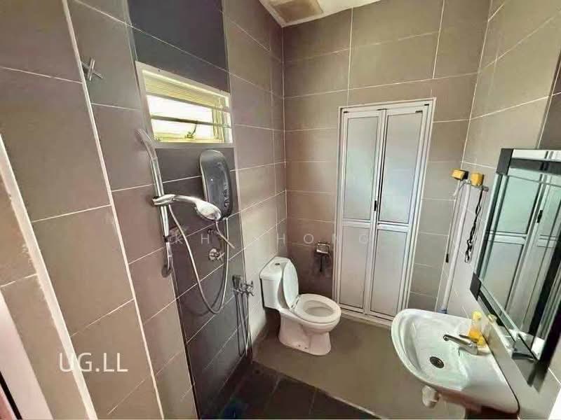 Terraced House for Sale in Bandar Botanic (Klang) - KH Chong - Bathroom - PropertyGuru.com.my