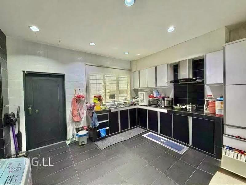 Terraced House for Sale in Bandar Botanic (Klang) - KH Chong - Kitchen - PropertyGuru.com.my