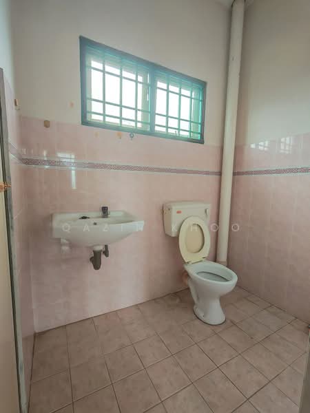 2-storey Terraced House for Sale in Pengkalan Pegoh (Ipoh) - Qazin Khoo - Bathroom - PropertyGuru.com.my