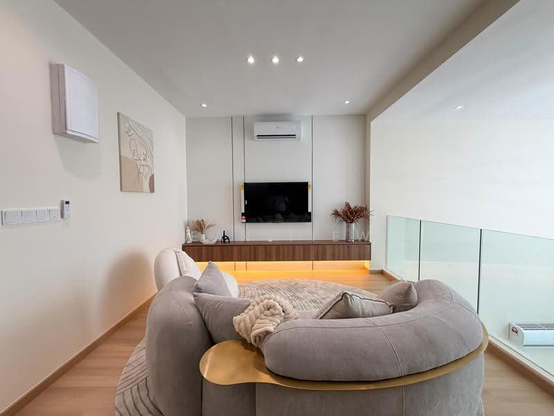 Kediaman Servis untuk Dijual di myHabitat - Sean Tiew - Living Room - PropertyGuru.com.my