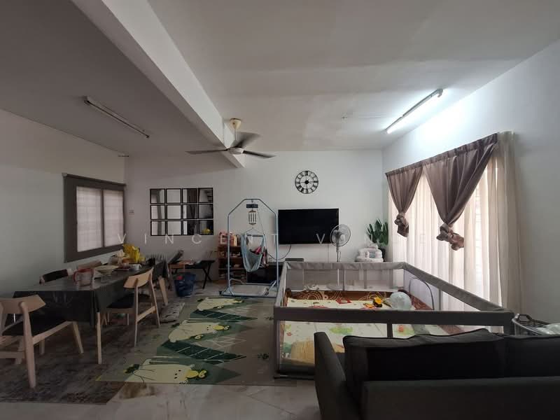 Rumah Teres 2 Tingkat untuk Dijual di Seri Kembangan (Selangor) - Vincent Vince - Living Room - PropertyGuru.com.my
