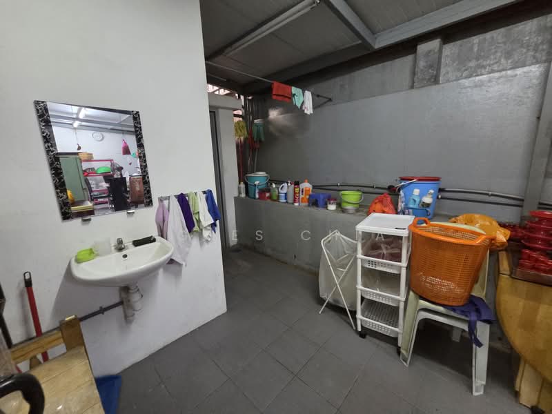 Bungalow for Rent in Kampung Cheras Baru (Ampang) - Agnes Chia - Bathroom - PropertyGuru.com.my