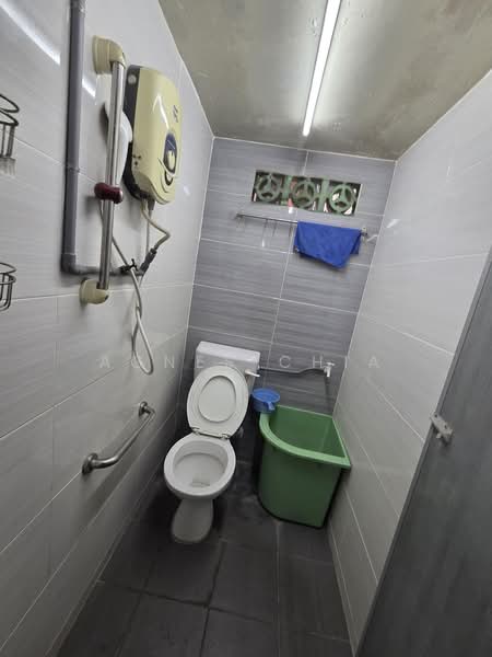 Bungalow for Rent in Kampung Cheras Baru (Ampang) - Agnes Chia - Bathroom - PropertyGuru.com.my