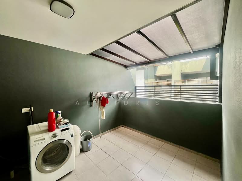 Cluster House for Sale in Kajang (Selangor) - Ali Idris - Balcony - PropertyGuru.com.my