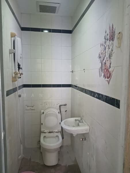 2-storey Terraced House for Sale in Taman Sri Endah (Sri Petaling) - Mantus Chai - PropertyGuru.com.my
