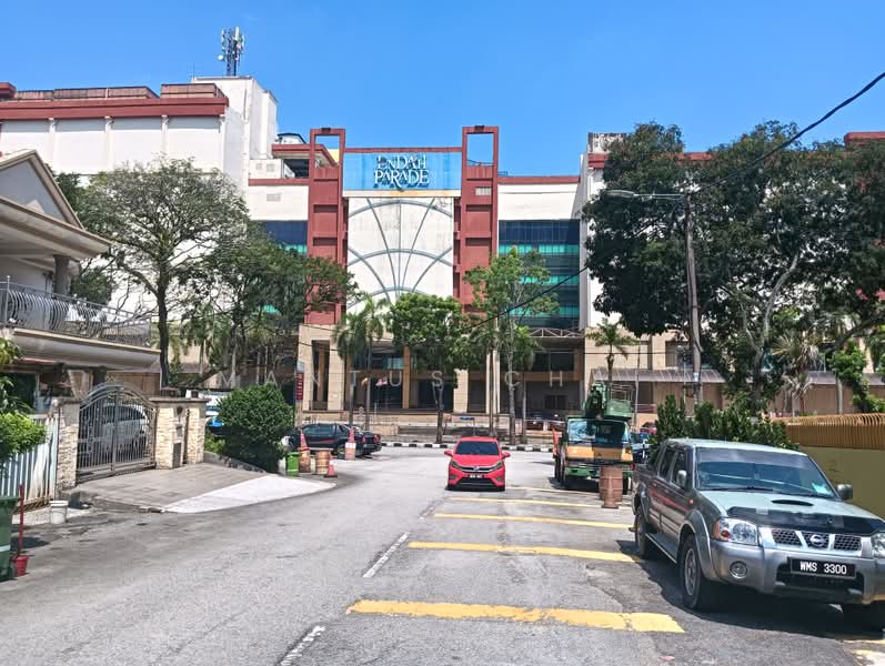 2-storey Terraced House for Sale in Taman Sri Endah (Sri Petaling) - Mantus Chai - PropertyGuru.com.my