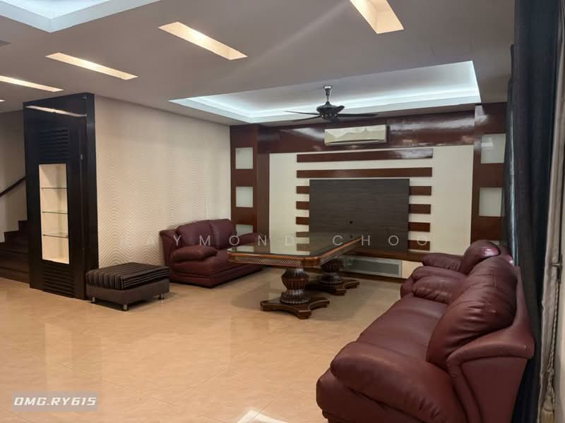 Semi-Detached House for Rent in Bandar Bukit Tinggi (Klang) - Raymond Choo - Living Room - PropertyGuru.com.my