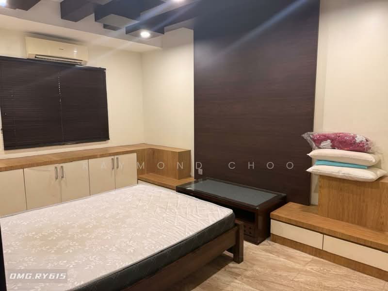 Semi-Detached House for Rent in Bandar Bukit Tinggi (Klang) - Raymond Choo - Bedroom - PropertyGuru.com.my