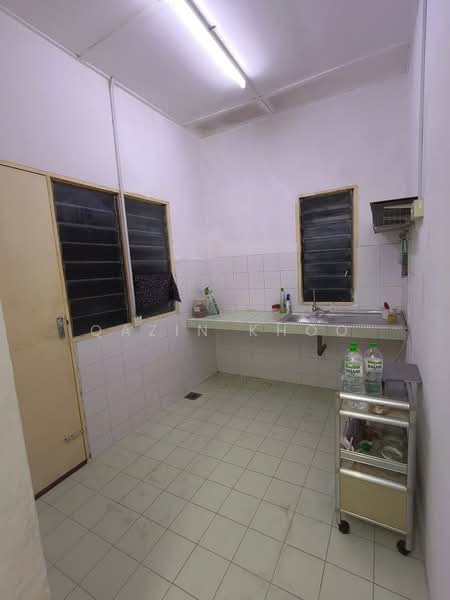 1-storey Terraced House for Sale in Bandar Seri Botani (Ipoh) - Qazin Khoo - Kitchen - PropertyGuru.com.my