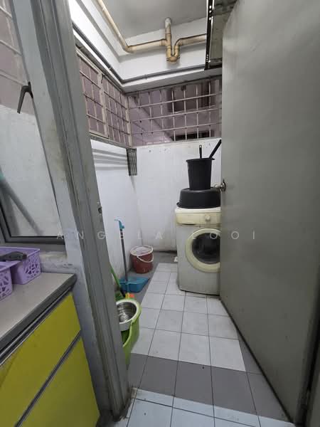 Condominium for Sale at Endah Regal Condominium - Angela Looi - Interior - PropertyGuru.com.my