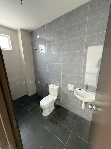 Rumah Teres 2 Tingkat untuk Dijual di Meru (Klang) - Zamani Ishak - Bathroom - PropertyGuru.com.my