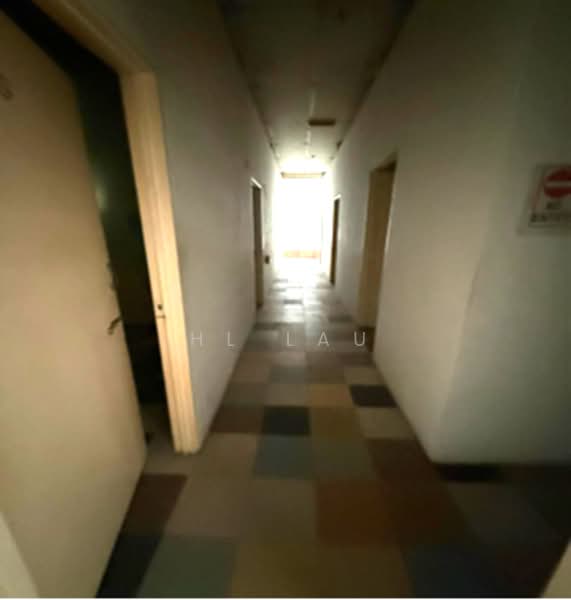 Shop / Office for Rent in Kajang (Selangor) - HL Lau - Corridor - PropertyGuru.com.my