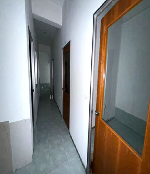 Shop / Office for Rent in Kajang (Selangor) - HL Lau - Corridor - PropertyGuru.com.my