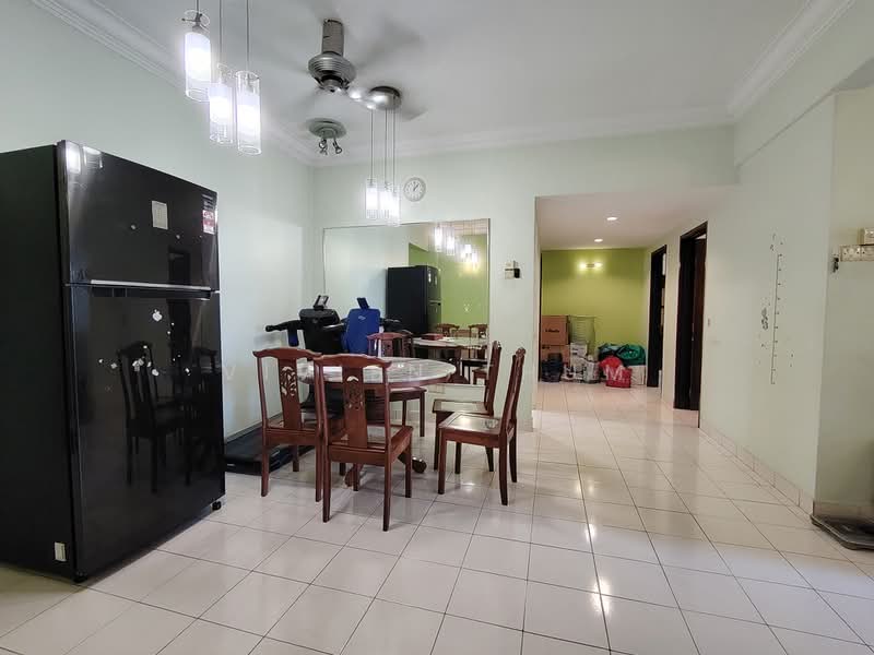 Pangsapuri untuk Dijual di Sri Bayu Apartments - Vivien Thum - Dining Room - PropertyGuru.com.my