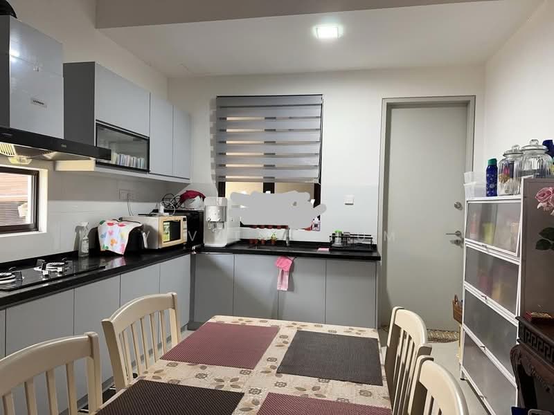 Cluster House for Sale in Shah Alam (Selangor) - Vivien Thum - Kitchen - PropertyGuru.com.my