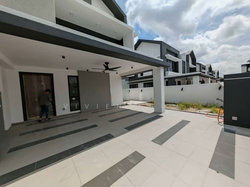 Cluster House for Sale in Shah Alam (Selangor) - Vivien Thum - Exterior - PropertyGuru.com.my