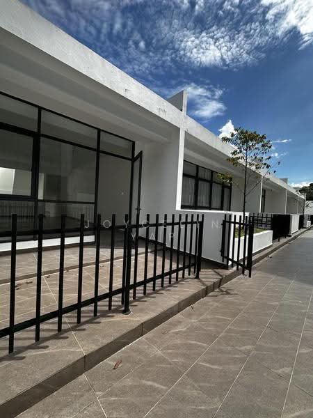 4-storey Terraced House for Sale in Damansara Perdana (Selangor) - Joycelin Yap - Exterior - PropertyGuru.com.my