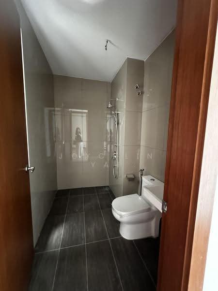4-storey Terraced House for Sale in Damansara Perdana (Selangor) - Joycelin Yap - Bathroom - PropertyGuru.com.my
