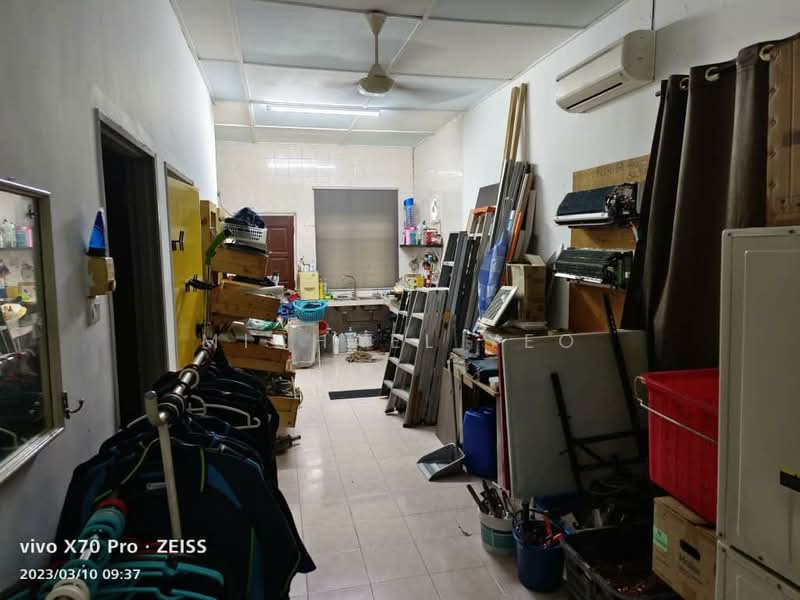 Rumah Banglo untuk Dijual di Seksyen 4, Taman Kinrara (Puchong) - Michael Yeo - Living Room - PropertyGuru.com.my