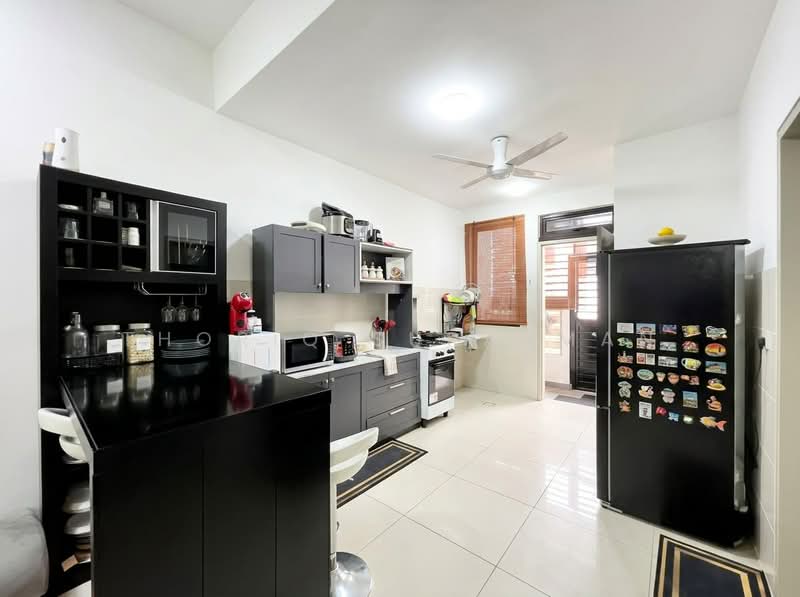 2-storey Terraced House for Sale in Elmina West (Sungai Buloh) - Thoriq Suparman - Kitchen - PropertyGuru.com.my