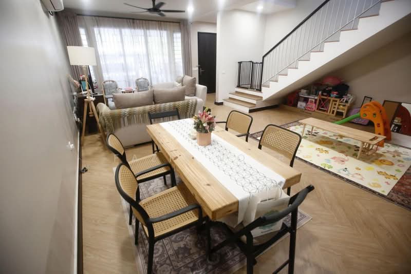 2-storey Terraced House for Sale in Elmina (Shah Alam) - Fazie Noor - Living Room - PropertyGuru.com.my