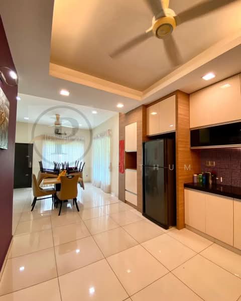 Rumah Teres untuk Dijual di Kota Kemuning (Shah Alam) - Vivien Thum - Kitchen - PropertyGuru.com.my