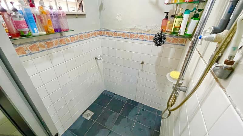 Rumah Teres 2 Tingkat untuk Dijual di Seksyen 17 (Petaling Jaya) - Mahirah . - Bathroom - PropertyGuru.com.my