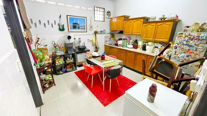 Rumah Teres 2 Tingkat untuk Dijual di Seksyen 17 (Petaling Jaya) - Mahirah . - Kitchen - PropertyGuru.com.my