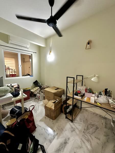 2-storey Terraced House for Sale in Usj 11 (Subang Jaya) - Emily Ng - Downstairs room - PropertyGuru.com.my