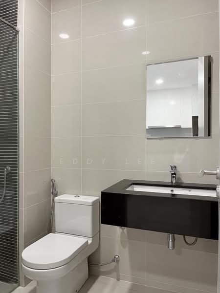 Service Residence for Rent at Sapphire Paradigm - Eddy Lee - Bathroom - PropertyGuru.com.my