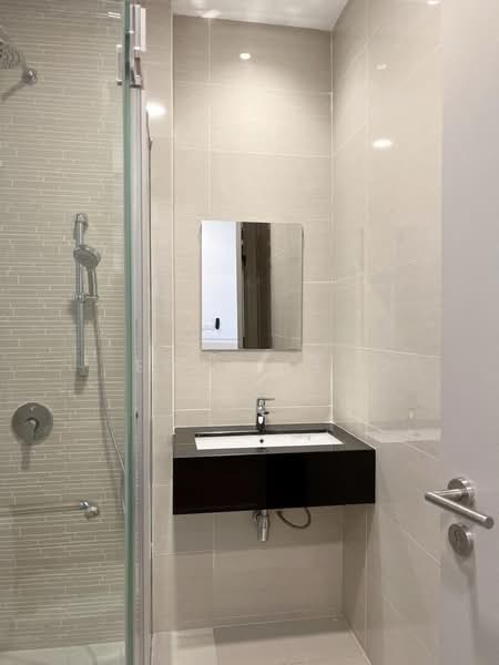 Service Residence for Rent at Sapphire Paradigm - Eddy Lee - Bathroom - PropertyGuru.com.my