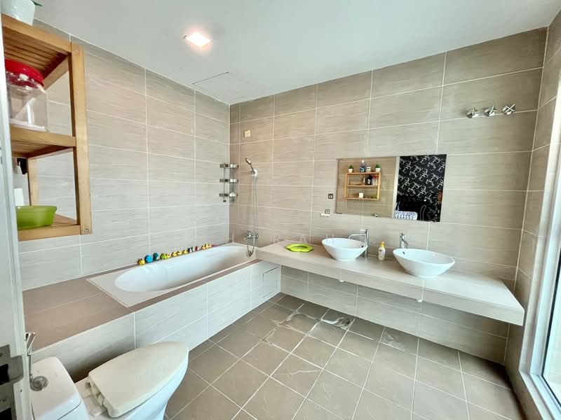 Rumah Teres 2 Tingkat untuk Dijual di Cyberjaya (Selangor) - Mahirah . - Bathroom - PropertyGuru.com.my