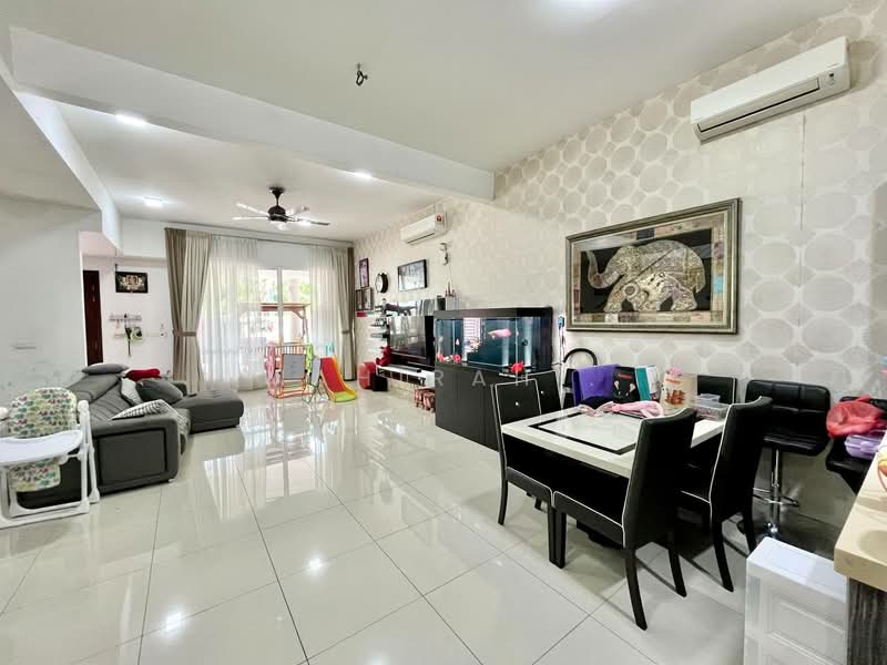 Rumah Teres 2 Tingkat untuk Dijual di Cyberjaya (Selangor) - Mahirah . - Living Room - PropertyGuru.com.my