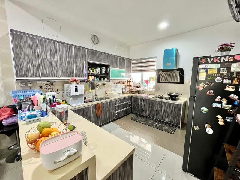 Rumah Teres 2 Tingkat untuk Dijual di Cyberjaya (Selangor) - Mahirah . - Kitchen - PropertyGuru.com.my