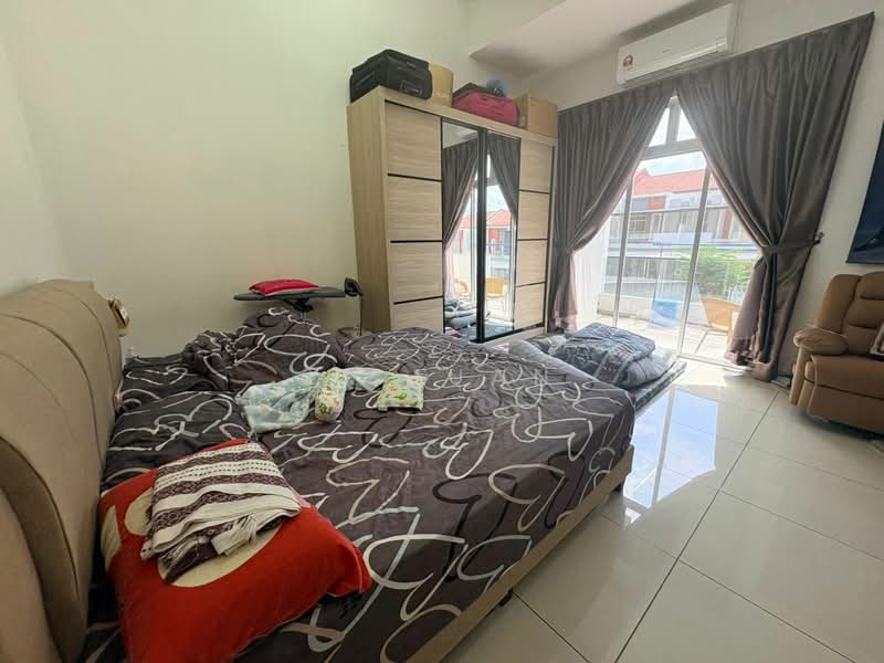 2-storey Terraced House for Sale in Setia Eco Village (Gelang Patah) - Li Juan - Bedroom - PropertyGuru.com.my