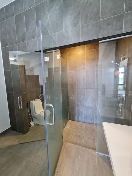 Servis Apartment untuk Disewa di Astoria Ampang - Shu Wai - Bathroom - PropertyGuru.com.my