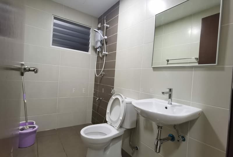 Condominium for Rent at Paraiso Residence @ The Earth - Felix Lee - Bathroom - PropertyGuru.com.my