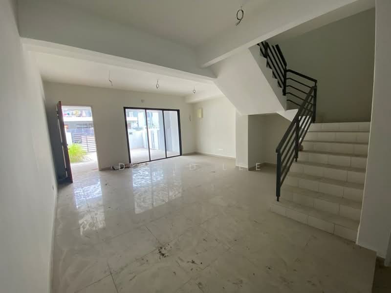 2-storey Terraced House for Sale in Bandar Tasik Puteri (Rawang) - David Lee - Living Room - PropertyGuru.com.my