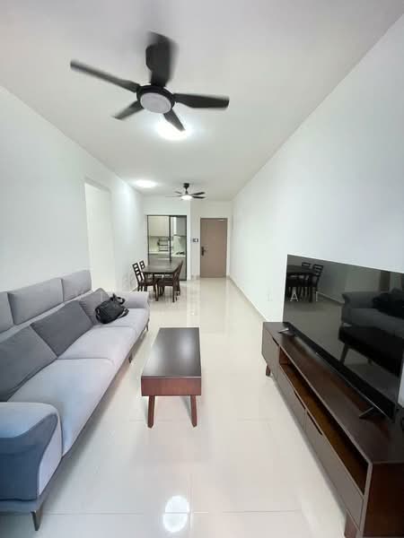 Servis Apartment untuk Disewa di Baron Residence @ Lake City - Vincent Lai - Living Room - PropertyGuru.com.my